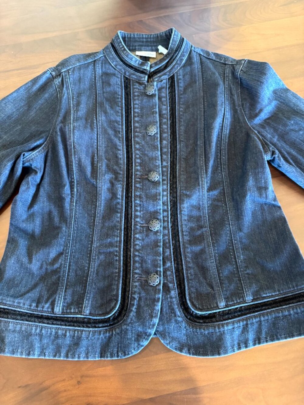 Chico's Platinum Dark Wash Black Velvet Lace Trim Stretch Denim Jacket Size 3